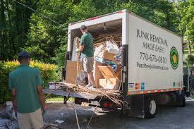 Best Carpet Removal and Disposal  in Ara, AL